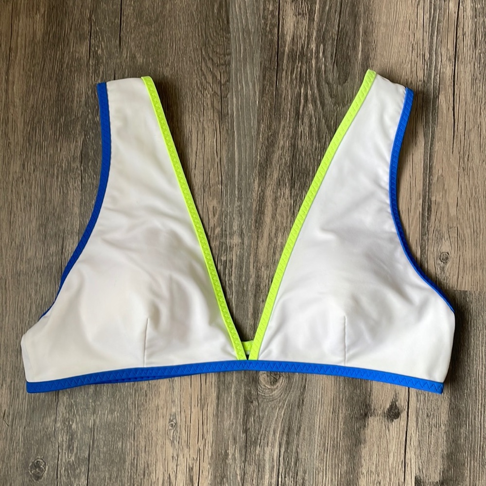 Like new, barely worn!  Medium, Aerie bikini top.